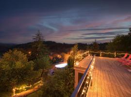 Beautiful Villa Pool and magic sunsets Croatia，位于Kuzminec的别墅