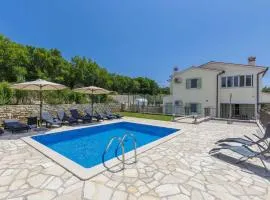Holiday Home Villa Dina by Interhome