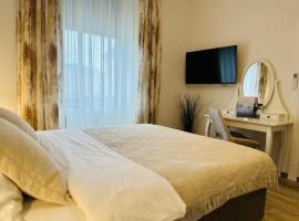 Luxury city rooms，位于奥古林的酒店