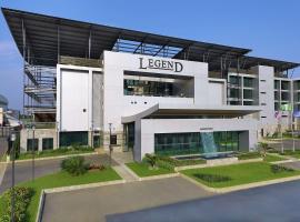 Legend Hotel Lagos Airport, Curio Collection By Hilton，位于拉各斯莫比奴隶博物馆附近的酒店