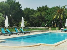 Residence Conchiglia San Giovanni，位于圣凯撒利亚温泉的公寓式酒店