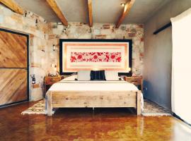 Casa Pavo Real en el Viñedo El Pavo Real del Campo，位于圣米格尔-德阿连德的酒店