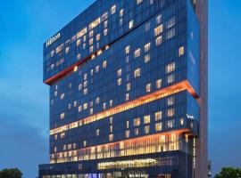 Hilton Guangzhou Tianhe - Free Shuttle Bus and Registration Counter Available during Canton Fair Period，位于广州的酒店