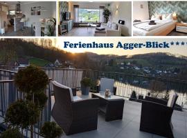 Exklusives Ferienhaus "Agger-Blick" mit riesiger Seeblick-Terrasse, Sauna, E-Kamin & Kajak，位于古梅尔斯巴赫的度假屋