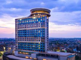 DoubleTree by Hilton Surabaya，位于泗水英雄纪念碑附近的酒店