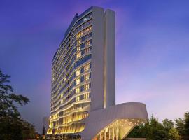 DoubleTree by Hilton Ahmedabad，位于艾哈迈达巴德的无障碍酒店