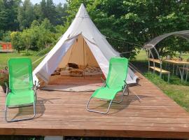 Glamping Fluffy Horns - Glempings Pūkainie Ragi