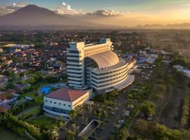 ASTON Cirebon Hotel and Convention Center，位于井里汶的Spa酒店