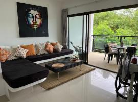 Charming apartment near Lamai beach with king size bed，位于Ban Thung的酒店