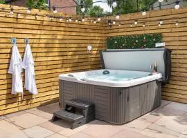 Beautiful 2-Bed Cottage near Carlisle with Hot Tub