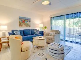 Gulf Breeze Escape with Patio and Community Pool!