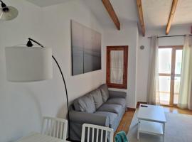 Biniplaya - Apartamento reformado al lado de la playa，位于阿雷纳尔登卡斯特尔的酒店