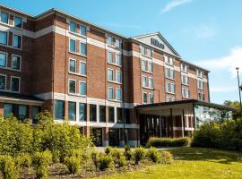 希尔顿伦敦希思罗机场5号航站楼酒店，位于希灵登的酒店