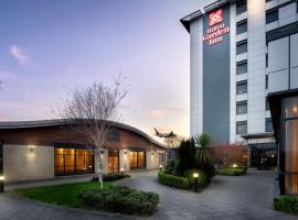 Hilton Garden Inn London Heathrow Airport，位于希灵登伦敦希思罗机场 - LHR附近的酒店