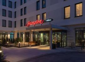 Hampton By Hilton Munich City North，位于慕尼黑哈特霍夫地铁站附近的酒店