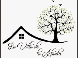 LA VILLA DE LA ABUELA，位于圣克里斯托瓦尔-德拉斯卡萨斯的酒店