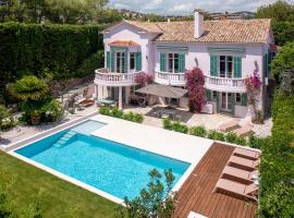 Cannes Luxury Rental - Stunning renovated house with pool to rent，位于勒卡内的度假屋