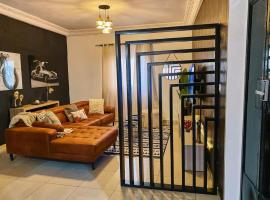 Roswell Luxury Properties Yaoundé - Quartier FOUDA，位于雅温得的酒店
