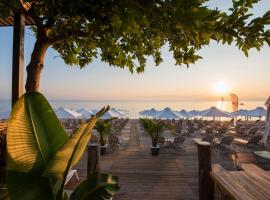 奥斯特海滨酒店，位于卡尼奥提的酒店