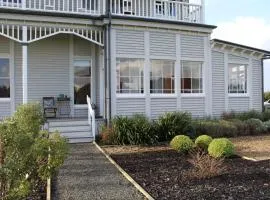 The Suite - Huntly House