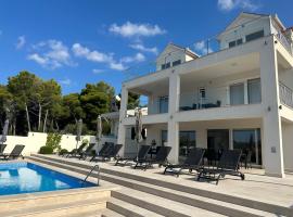 Villa Lovisa, private pool and amazing sea view，位于米欧纳的住所