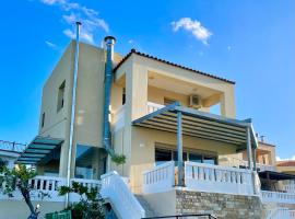 Villa Cook with pool and terraces with sea views，位于Dhaskalianá的海滩短租房