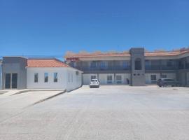 HOTEL VALDIVIA，位于Ojinaga的酒店