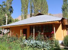 Zur House，位于Khorog的酒店