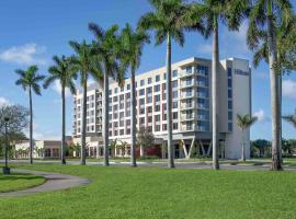 Hilton Miami Dadeland，位于南迈阿密布莱尔湾高尔夫球场附近的酒店