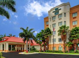 西棕榈滩希尔顿惠庭套房酒店，位于西棕榈滩Agram Railroad Station附近的酒店