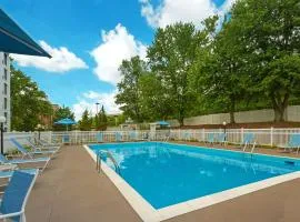 DoubleTree by Hilton Washington Meadow Lands Casino Area