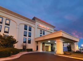 Hampton by Hilton Chihuahua，位于奇瓦瓦的酒店