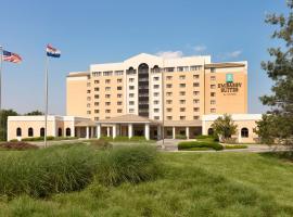 Embassy Suites by Hilton Kansas City International Airport，位于堪萨斯城的酒店