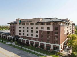 Embassy Suites by Hilton Omaha Downtown Old Market，位于奥马哈埃普雷机场 - OMA附近的酒店