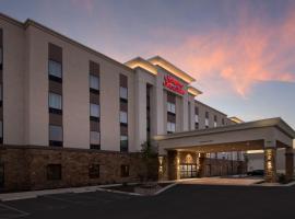 Hampton Inn & Suites San Antonio Lackland AFB SeaWorld，位于圣安东尼奥Lackland AFB的酒店