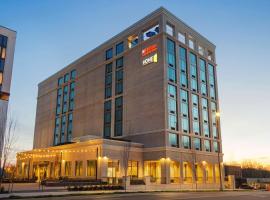 Hilton Garden Inn Nashville West End Avenue，位于纳什维尔蓝鸟咖啡馆附近的酒店