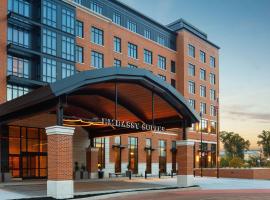 Embassy Suites by Hilton South Bend，位于南本德世纪中心会议中心附近的酒店