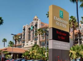 Embassy Suites by Hilton Los Angeles Downey，位于唐尼的酒店