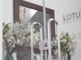 Lotus Colombo Guesthouse，位于科伦坡科伦坡阿波罗医院附近的酒店