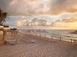 Wyndham Grand Cancun All Inclusive Resort & Villas，位于坎昆的酒店