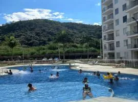 Apartamento Agualina Orange con vista a la piscina