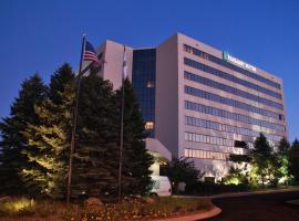 Embassy Suites Denver Tech Center，位于森特尼尔的无障碍酒店