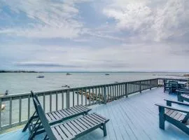 Serene Mattapoisett Home w/ Private Beach Access!