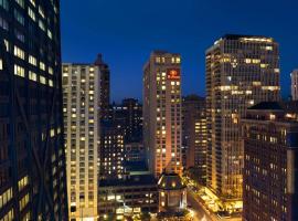 Hilton Chicago Magnificent Mile Suites，位于芝加哥壮丽大道的酒店