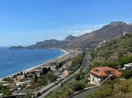 La Baia delle Sirene Luxury Apartment