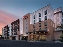 Hilton Garden Inn San Jose Airport，位于圣何塞峰田圣荷西国际机场 - SJC附近的酒店