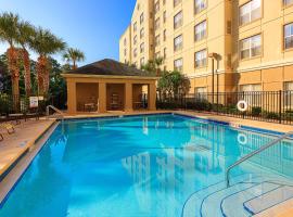 Homewood Suites by Hilton Orlando Maitland，位于奥兰多RDV Sportsplex Ice Den附近的酒店