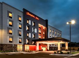 Hampton Inn Baltimore Bayview Campus，位于巴尔的摩的酒店