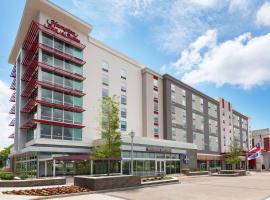 Hampton Inn & Suites Atlanta Buckhead Place，位于亚特兰大巴克黑德 - 北亚特兰大的酒店