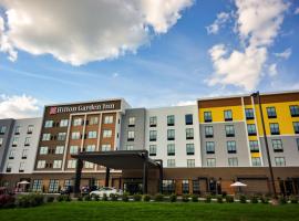 Hilton Garden Inn Louisville Mall Of St. Matthews，位于路易斯威尔Locust Grove附近的酒店